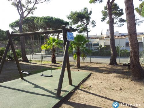 Photo n°9 de :rez de jardin avec piscine et tennis gratuits
