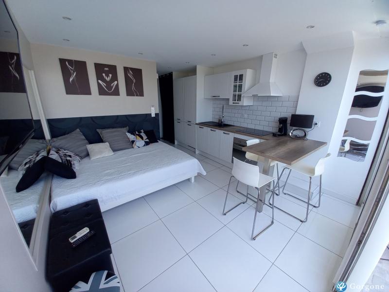 Photo n°2 de :Studio Luxe village naturiste Cap d'Agde vue mer